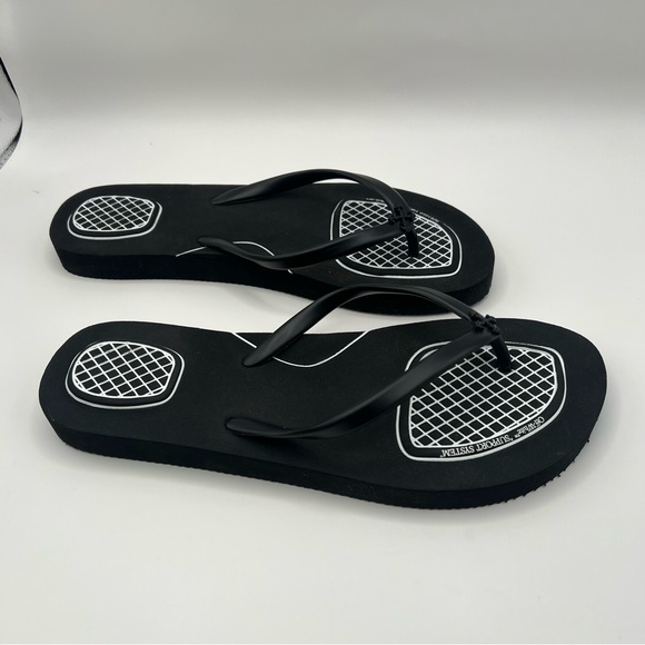 NWT Off White Flip Flops - Picture 4 of 7